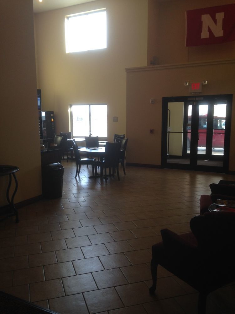 The Edgewood Hotel And Suites Fairbury Εξωτερικό φωτογραφία